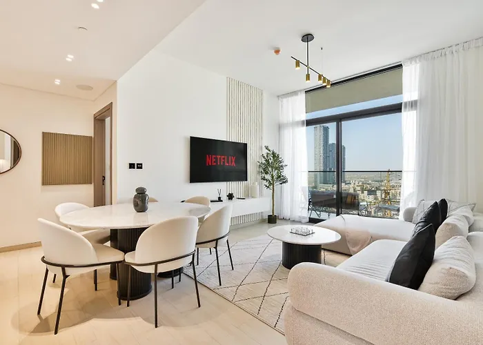 Luxury 3Br Apt With Pool And Gym